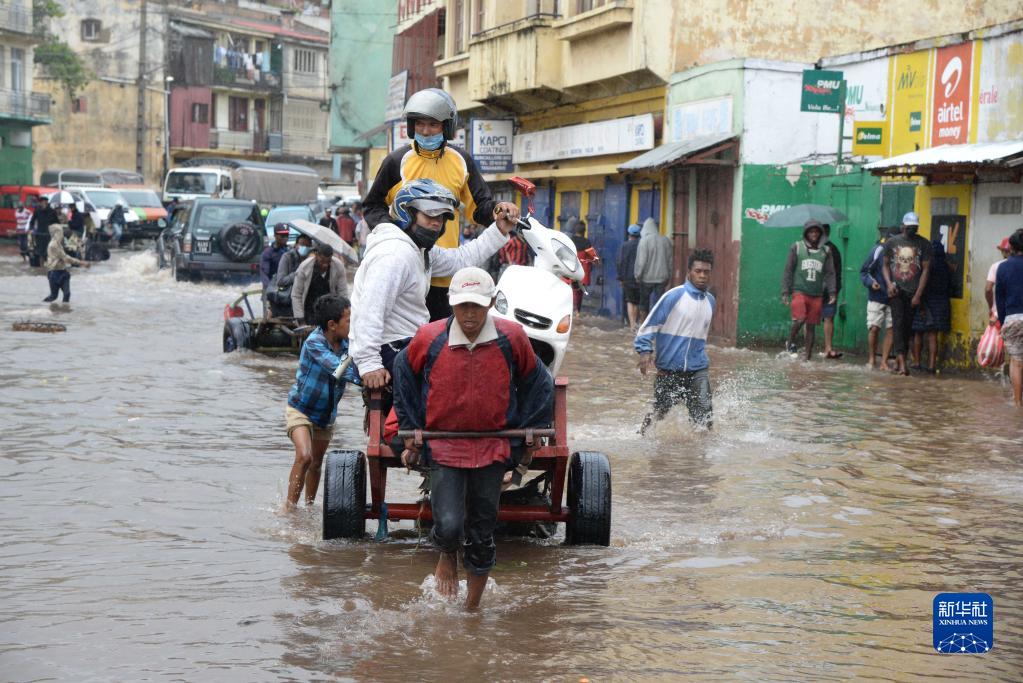 马达加斯加首都等地连日大雨成灾