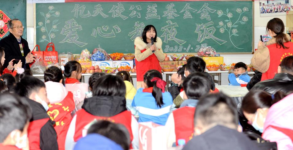 【新春走基层】分宜：爱心年夜饭