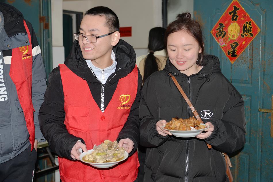 【新春走基层】分宜：爱心年夜饭