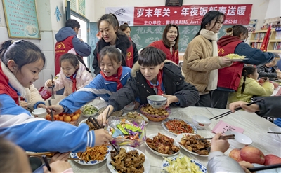 【网络中国节·春节】德仁苑的“团圆饭”