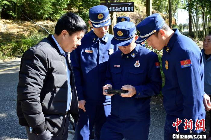 元宵节福建消防“踏查”行动 筑牢森林防火安全网