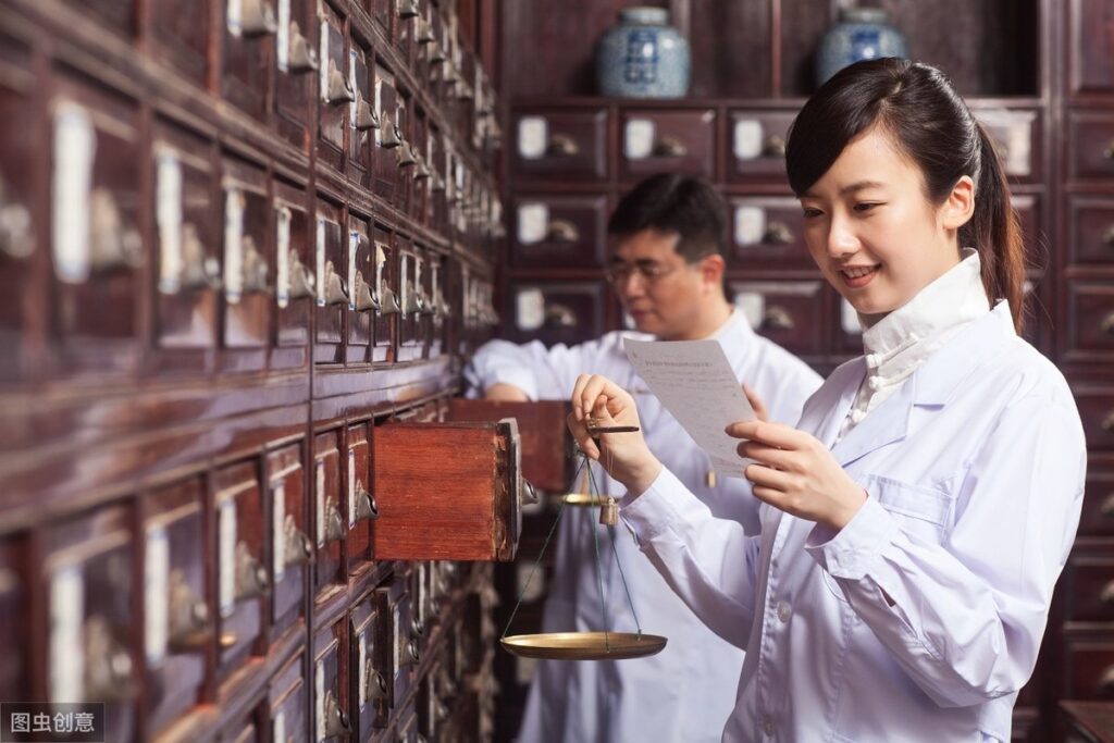 风寒感冒吃什么药_风热感冒和风寒感冒怎么区别用药