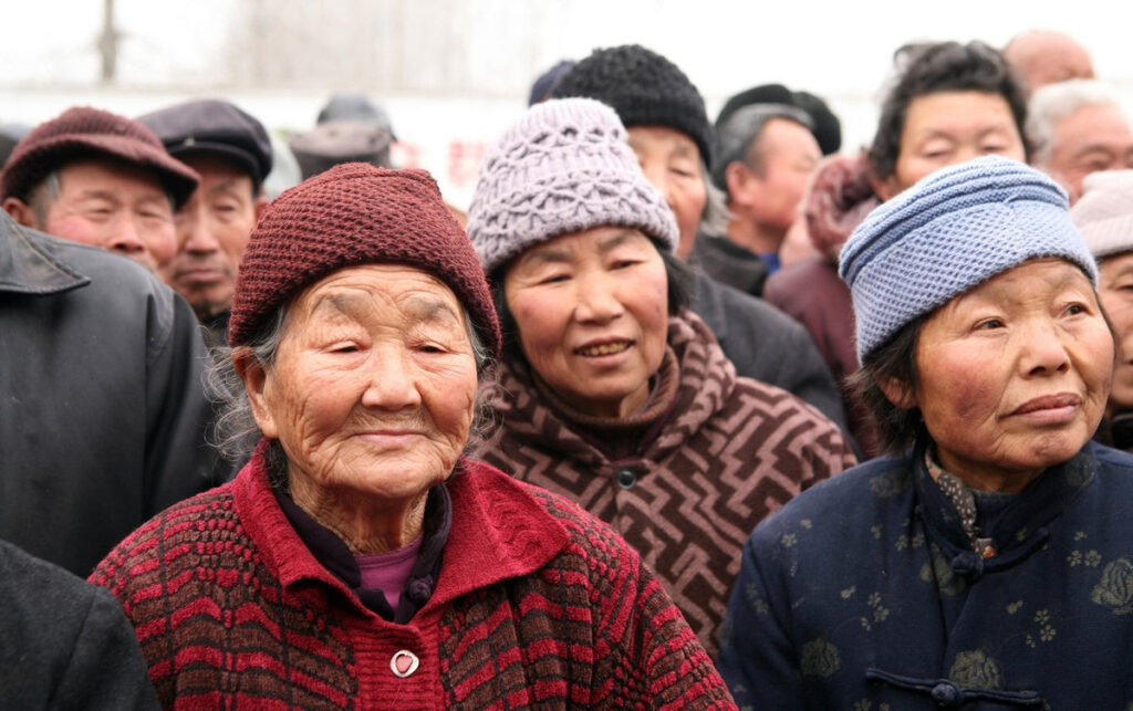 老人该和子女住一起吗_老人该怎么和子女住一起