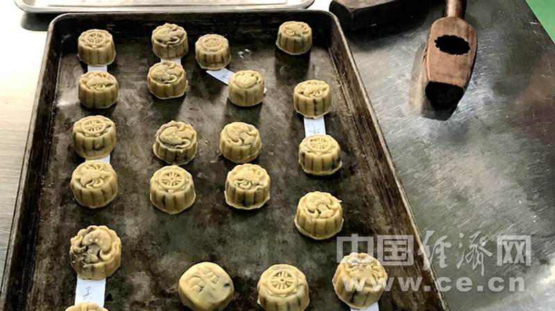 中秋吃月饼注意事项_选购月饼看准5个注意事项