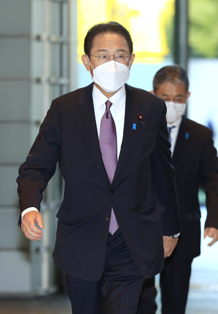 日本首相回应被禁止入境俄罗斯