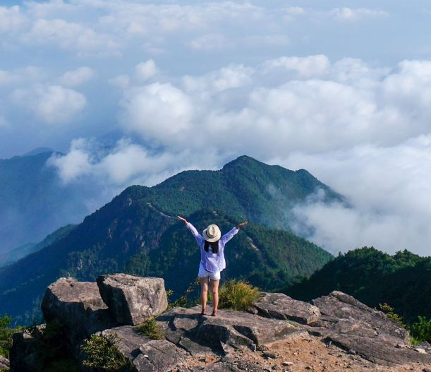 浙江有什么山区景点(浙江有什么山可以看日出)