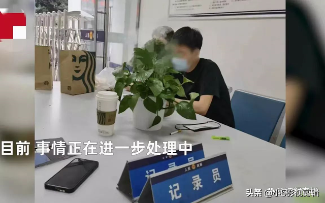 男子酒后连踹4辆豪车 车损或超百万