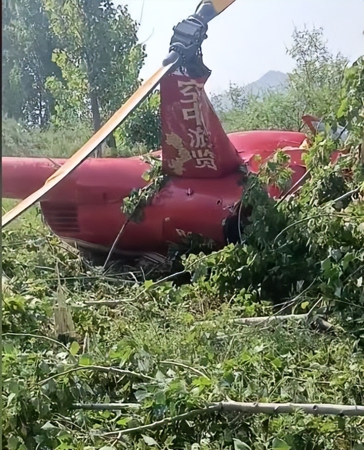 现场视频曝光！河北直升机发生迫降