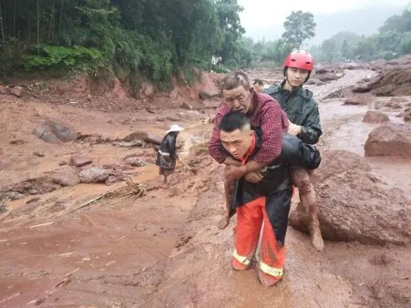 雅安地震已致1人遇难