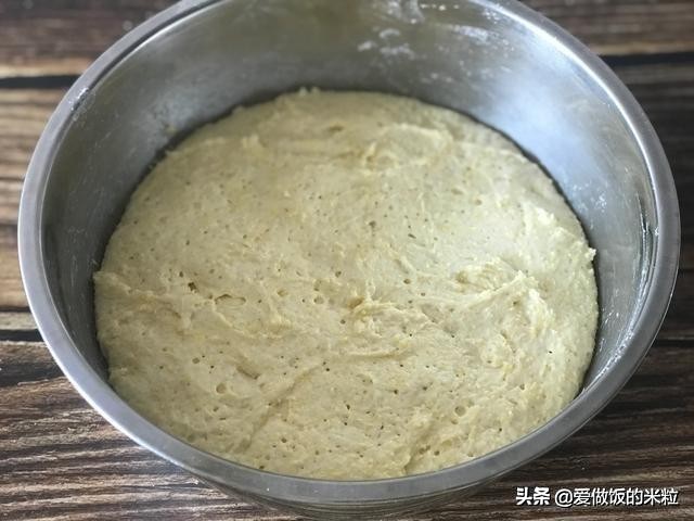 玉米面发糕怎么做_蒸玉米面发糕的具体做法