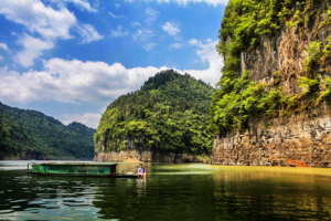 累了，就来湘西！神秘湘西“治愈之旅”为何备受热捧？