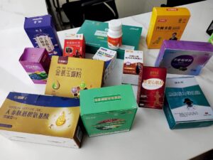 糖果当保健品卖老人 骗子成亿万富翁