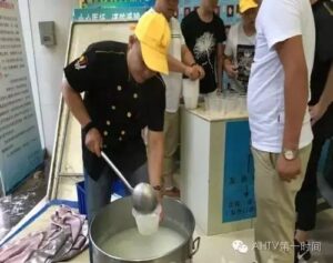 连云港遭龙卷风突袭 已致1死20伤