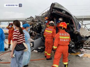 甘肃一煤矿坍塌 10人死亡