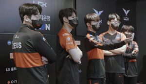 LCK：GEN3-0横扫T1夺联赛首冠