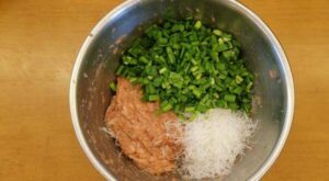 韭菜肉馅饺子怎么调馅_韭菜肉馅饺子怎么包