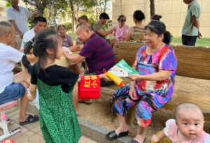 东湖社区：红领巾“小管家”面对面宣传食安知识