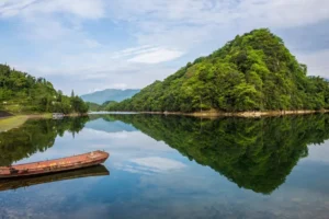 龙漕沟附近露营地游客锐减