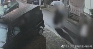 日本15岁少女街头随机砍人