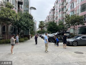 泸定连发地震 成都重庆震感强烈