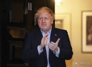 英首相在会议期间讨论女王病情