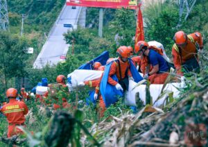 震后“孤岛”村民的48小时