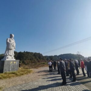 县人大常委会机关老干部赴杨桥镇开展乡村振兴考察调研工作