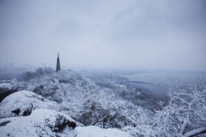 咏雪诗词有哪些_16首经典咏雪诗词