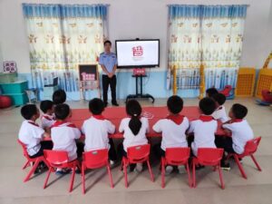 洞村乡社会科学普及进校园