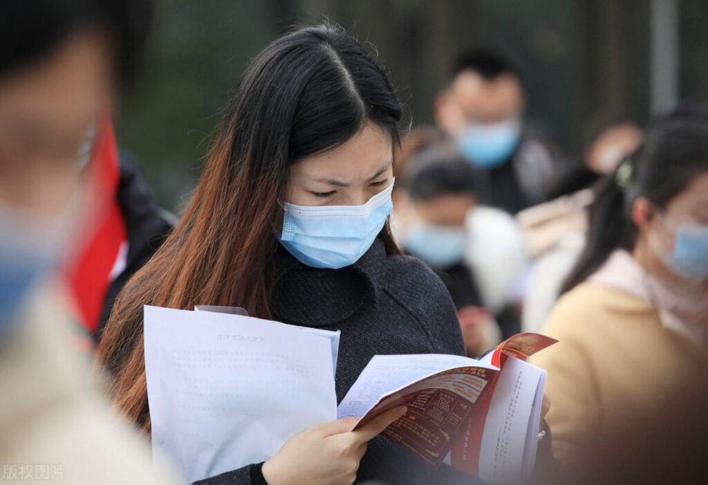 高考试卷由谁负责命制_高考试卷的难度一样吗