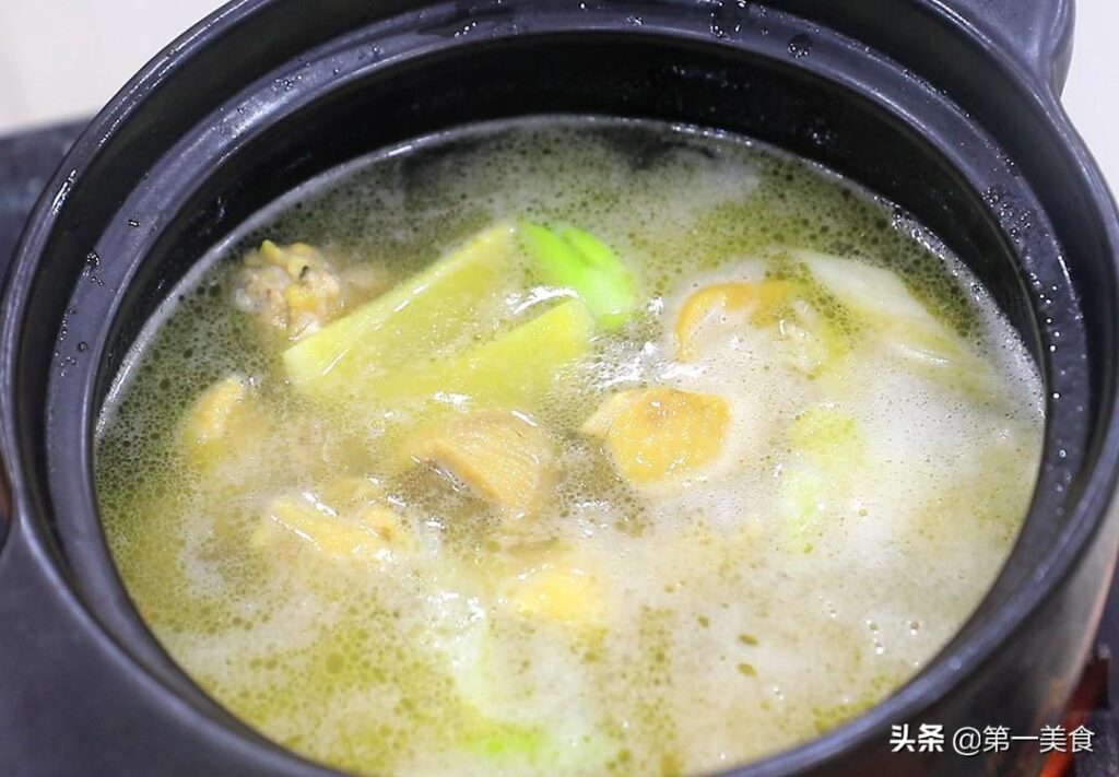 鸡汤怎么炖好喝_鸡汤的功效与作用