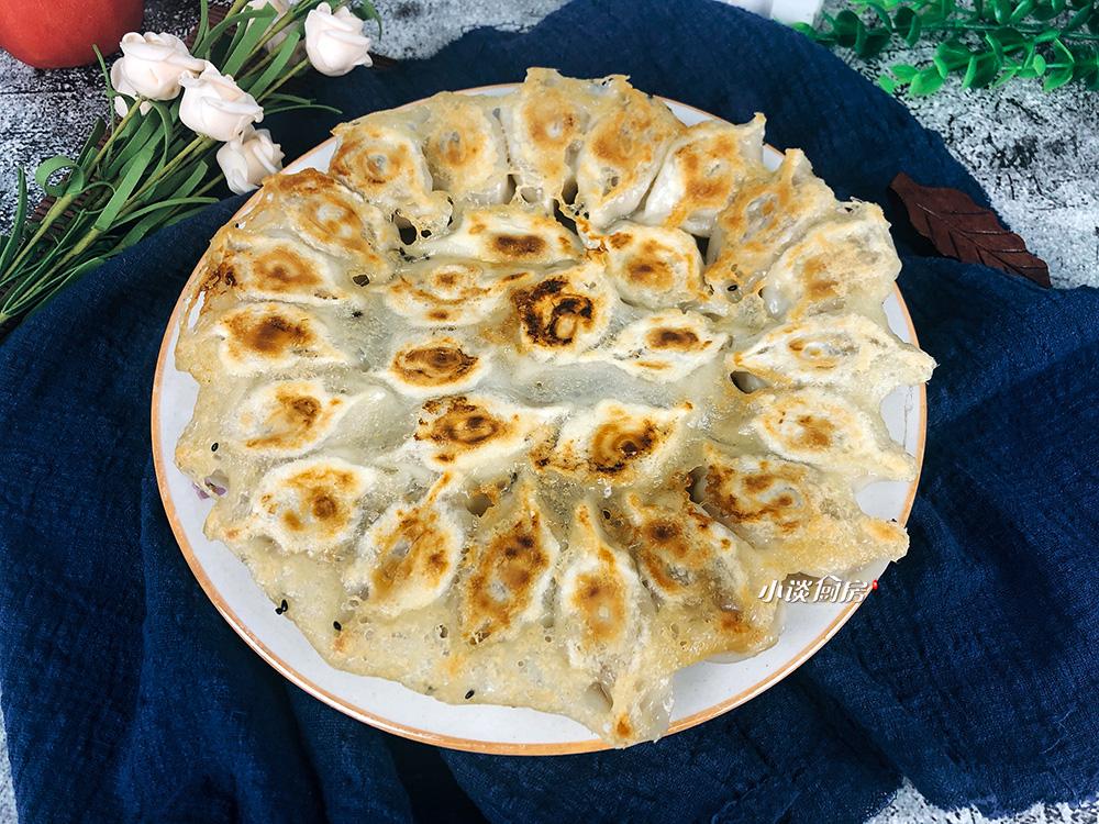 煎饺子冷油下锅吗_煎饺子的正确做法