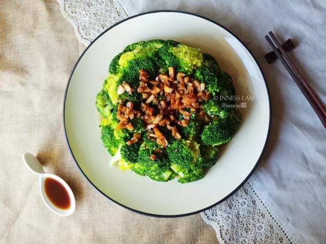 西兰花减肥餐怎么做_4种西兰花减脂餐食谱