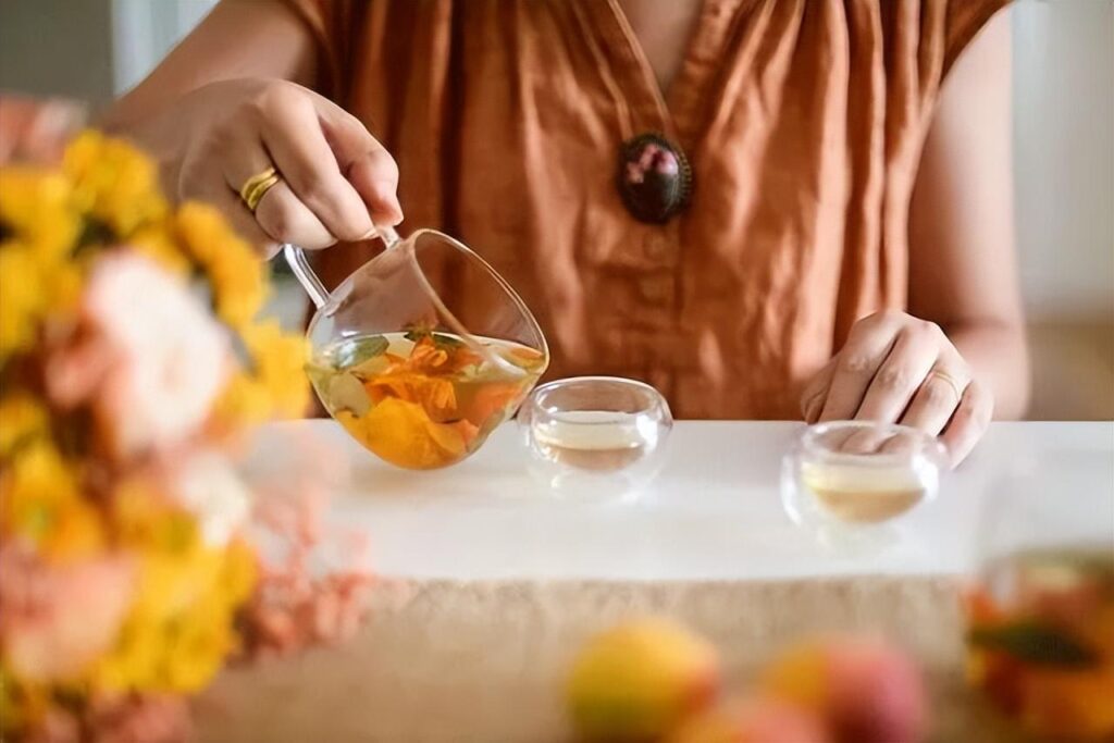 花茶怎么搭配_不同花茶的搭配功效