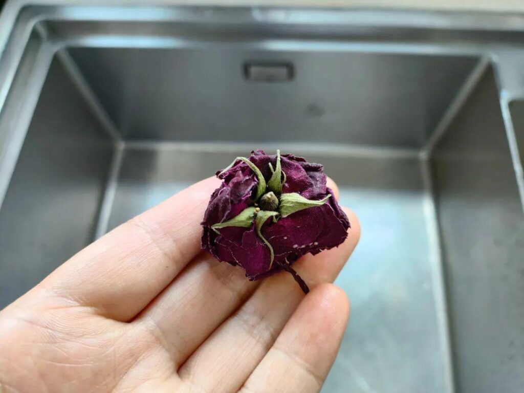 玫瑰花茶怎么泡才正确_玫瑰花茶怎么保存