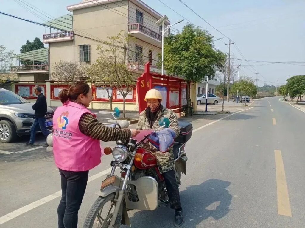 “三向发力”助推湖泽“两车”综合治理