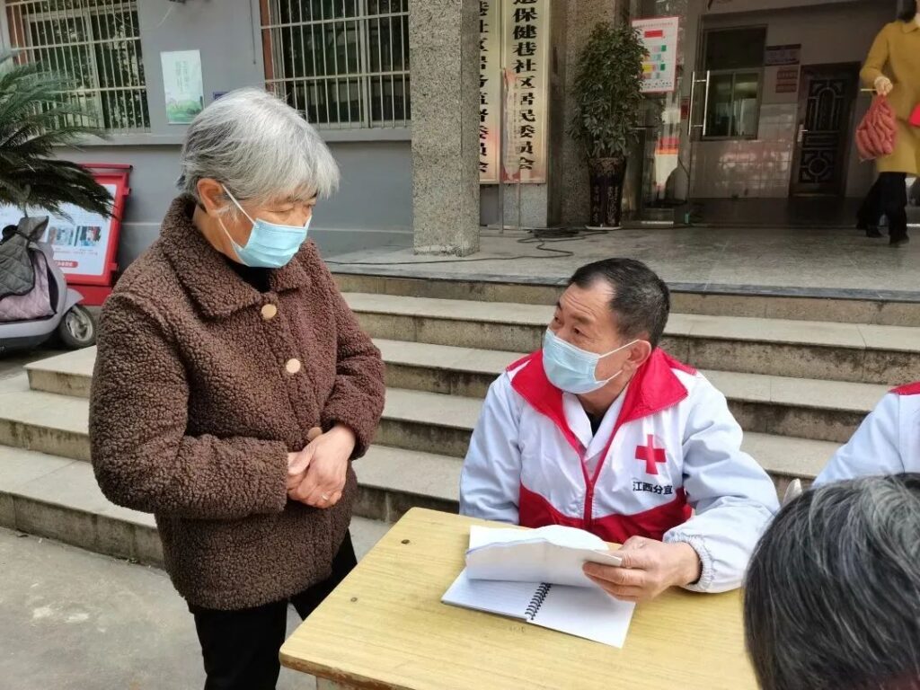 钤西街道：践行雷锋精神，我们在行动