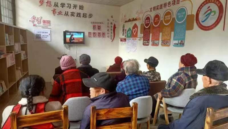 雷锋月活动，操场乡在行动