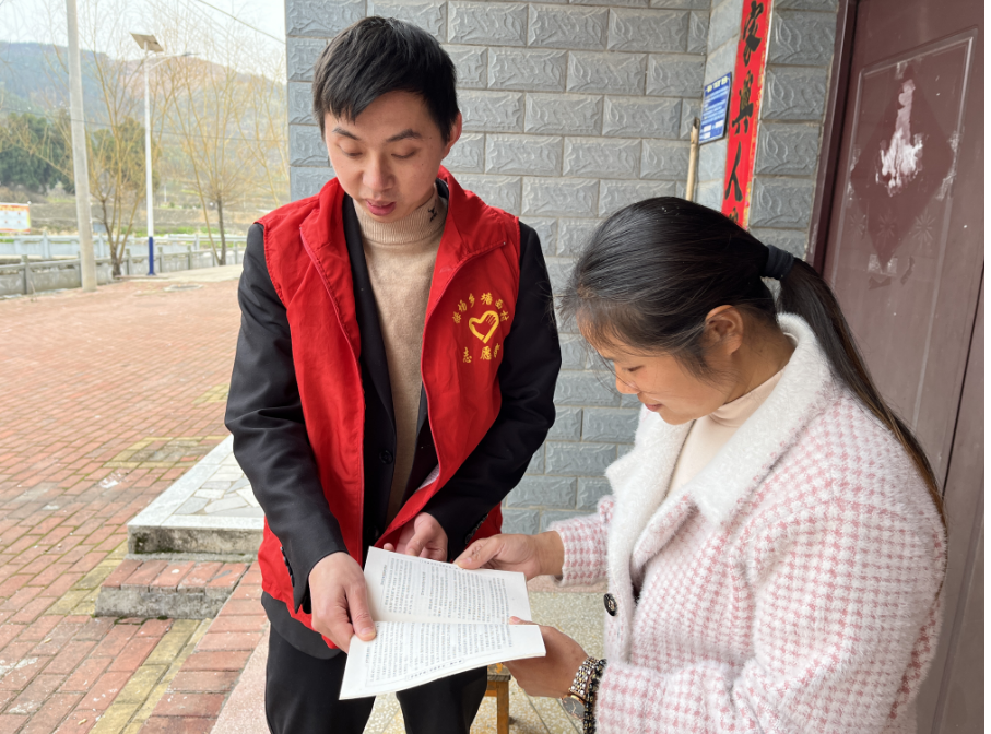 雷锋月活动，操场乡在行动