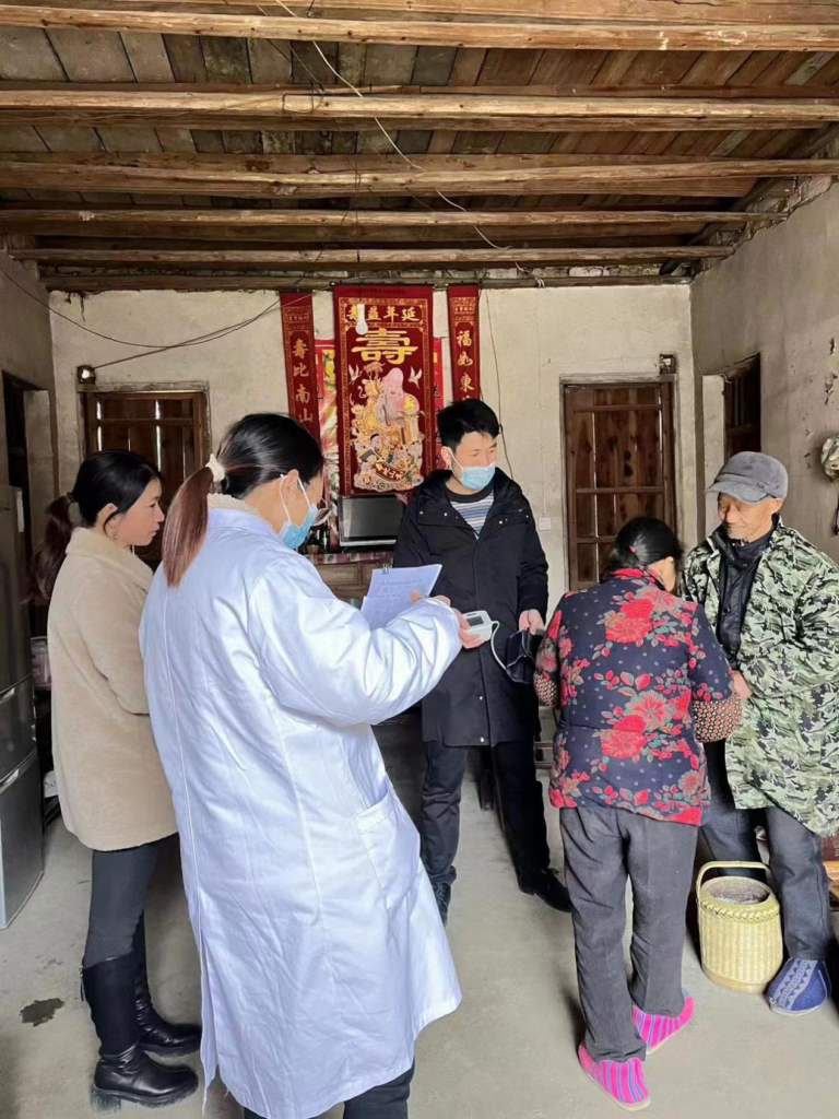 奋进的春天 | 操场乡：家庭医生秉初心 上门服务暖人心