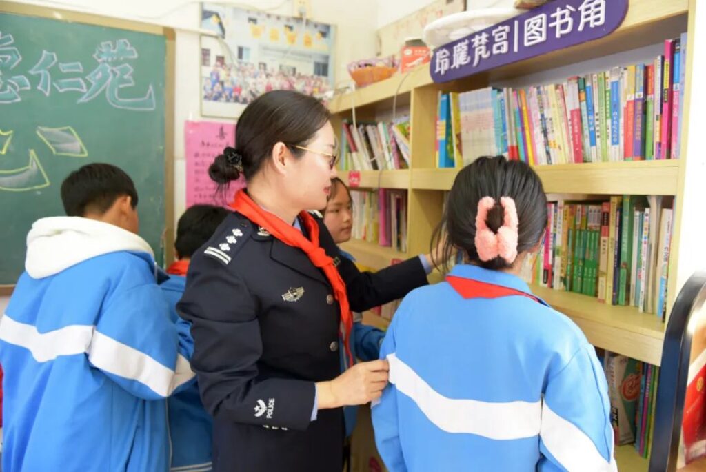 警心暖童心 分宜“警察妈妈”走进德仁苑......