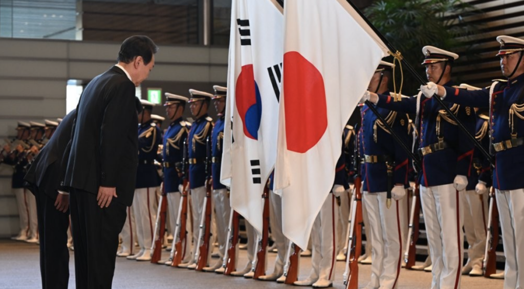 日外务大臣一句话 撕破韩日和好表象