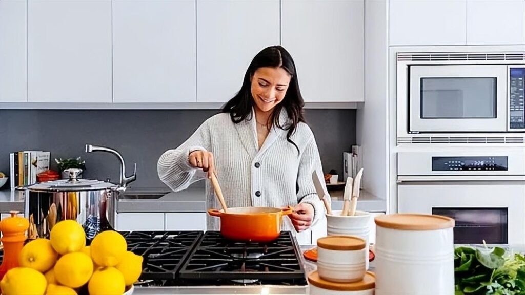 减肥要多吃哪些食物_减肥适合吃什么食物