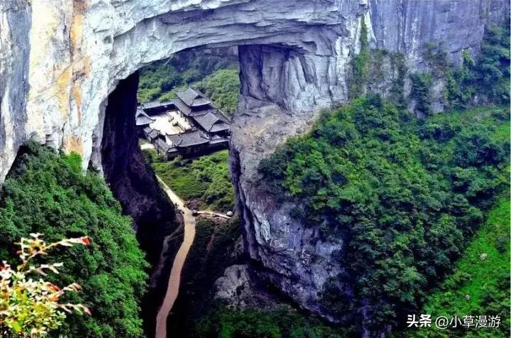 重庆应该怎么玩_重庆的旅行景点和线路推荐