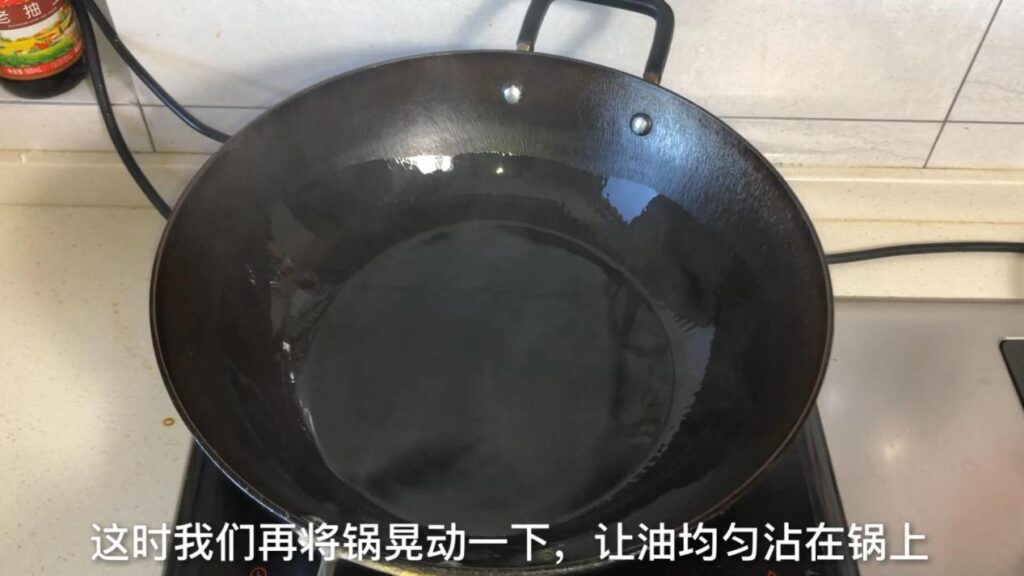 煎鱼总是破皮怎么办_煎鱼不破皮不粘锅的妙招