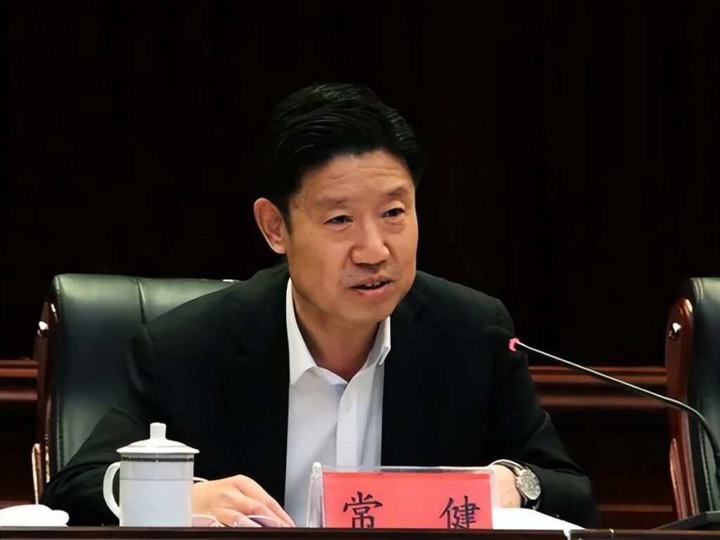 曾坠楼的榆树市副市长 被点名通报