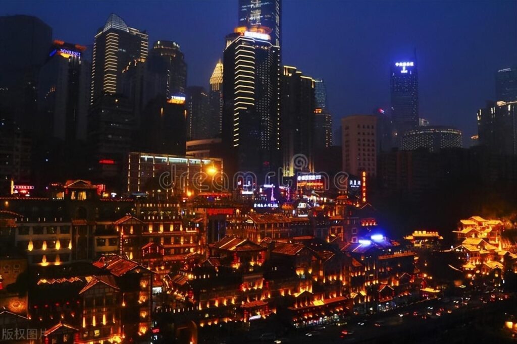 重庆洪崖洞夜景好看吗_重庆有哪些著名景点