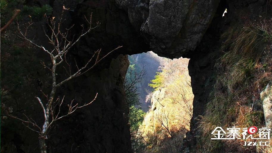 驴友爬大别山金刚台失联