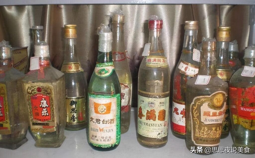 白酒颜色越黄越好吗_关于白酒的颜色知识