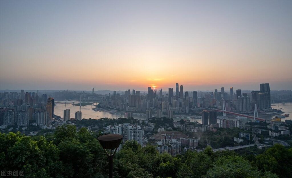 重庆洪崖洞夜景好看吗_重庆有哪些著名景点